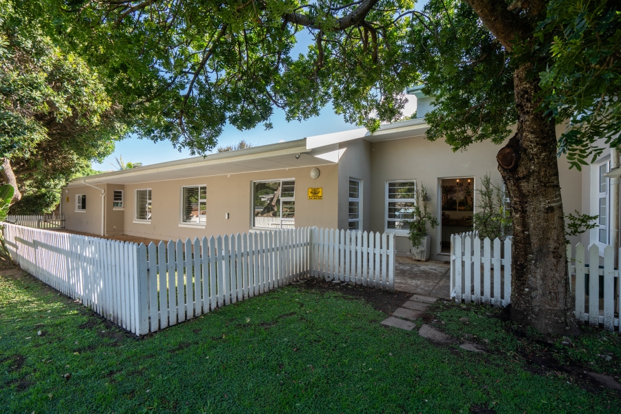 5 Bedroom Property for Sale in Kenton On Sea Eastern Cape